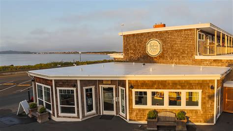 looking glass inn newport oregon.
